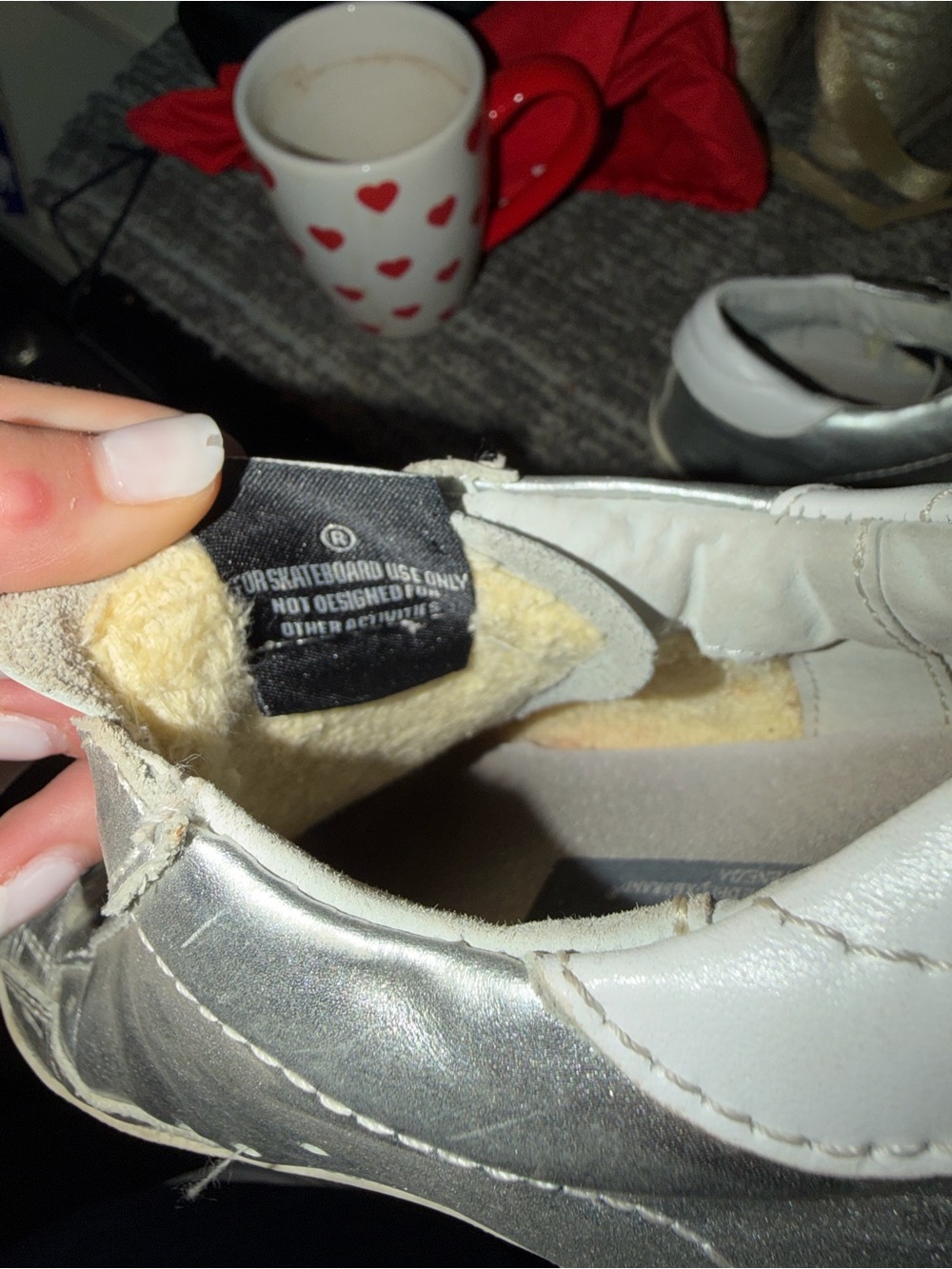 Golden Goose White Sneakers with Blue and Red Star Accents - Picture 8 of 8
